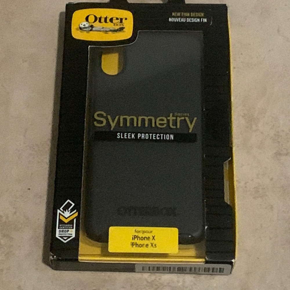Otter box iPhone XS Max